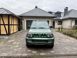 Grün Gebraucht 2011 Suzuki Jimny Ranger SUV | 7.900 € (Guter Preis)