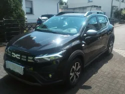 Schwarz Gebraucht 2023 Dacia Sandero Expression Kleinwagen | 17.999 € (Fairer Preis)