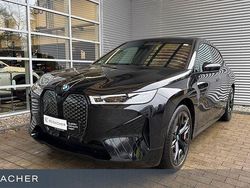 Saphirschwarz metallic Gebraucht 2022 BMW iX Performance SUV | 43.990 € (Etwas zu teuer)