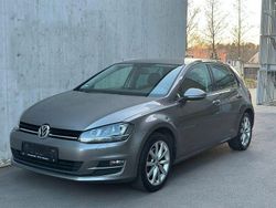 Grau Gebraucht 2014 VW Golf VII Highline Limousine | 10.990 € (Fairer Preis)