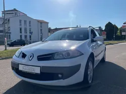 Weiß Gebraucht 2009 Renault Mégane III Avantage Limousine | 1.850 € (Teuer)