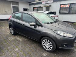 Grau Gebraucht 2016 Ford Fiesta Trend Kleinwagen | 3.700 € (Guter Preis)