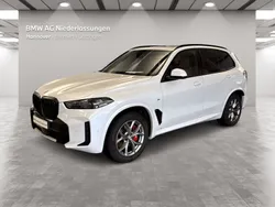 Weiß Gebraucht 2023 BMW X5 Comfort Edition SUV | 79.906 € (Fairer Preis)