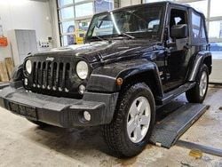 Schwarz Gebraucht 2015 Jeep Wrangler Unlimited Sahara SUV | 28.990 € (Superpreis)