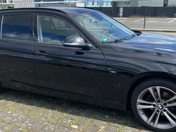 Schwarz Gebraucht 2013 BMW 318 Sport Line Kombi | 9.000 € (Etwas zu teuer)