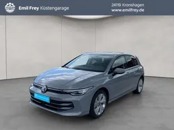 Grau Gebraucht 2024 VW Golf VIII Style Limousine | 29.980 € (Fairer Preis)