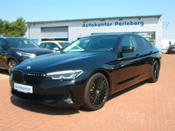 Schwarz Gebraucht 2021 BMW 520 Shadowline Limousine | 31.999 € (Fairer Preis)