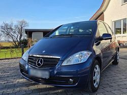 Blau Gebraucht 2011 Mercedes A160 Kleinwagen | 9.299 € (Teuer)