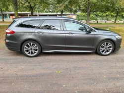 Grau Gebraucht 2017 Ford Mondeo ST Kombi | 15.500 €