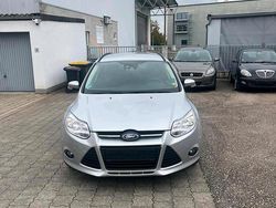 Silber Gebraucht 2012 Ford Focus Kombi | 2.199 € (Fairer Preis)