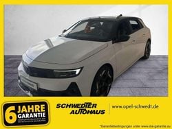 Jade weiss/arktis weiss Gebraucht 2023 Opel Astra GSe Limousine | 29.890 € (Fairer Preis)