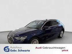 Blau Gebraucht 2024 Audi A3 Sportback Advanced Limousine | 31.490 € (Guter Preis)