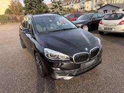 Schwarz Gebraucht 2018 BMW 218 Sport Line Van / Kleinbus | 11.500 € (Fairer Preis)