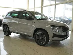 Steel grau Neu 2025 Skoda Karoq SportLine SUV | 35.410 € (Fairer Preis)