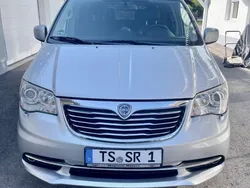 Lancia Voyager