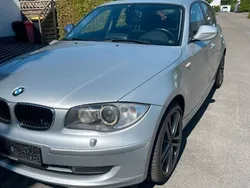 Silber Gebraucht 2011 BMW 118 Sport Line Kleinwagen | 7.950 € (Guter Preis)