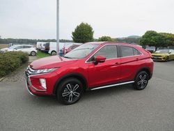 Dynamik rot (d) Gebraucht 2018 Mitsubishi Eclipse Cross Diamant Edition SUV | 18.100 € (Fairer Preis)