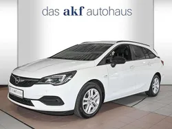 Schneeweiss/summitwhite/arctic Gebraucht 2022 Opel Astra Edition Kombi | 17.950 € (Guter Preis)