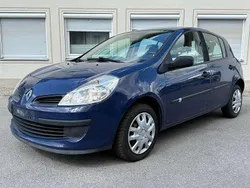 Blau Gebraucht 2007 Renault Clio II Expression Kleinwagen | 2.800 € (Fairer Preis)