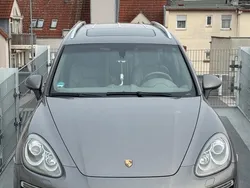 Grau Gebraucht 2011 Porsche Cayenne SUV | 21.000 € (Fairer Preis)