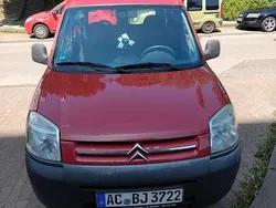 Rot Gebraucht 2009 Citroën Berlingo First Van / Kleinbus | 2.250 € (Fairer Preis)
