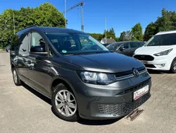 Grau Gebraucht 2022 VW Caddy Maxi Life Van / Kleinbus | 22.800 € (Superpreis)