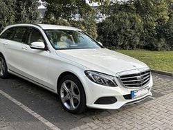 Weiß Gebraucht 2015 Mercedes C220 Exclusive Limousine | 15.190 € (Fairer Preis)