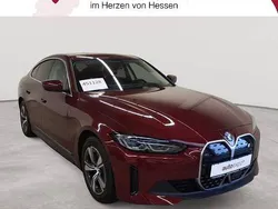 Aventurinrot metallic Gebraucht 2023 BMW i4 Sport Line Limousine | 39.990 € (Superpreis)