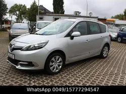 Silber Gebraucht 2015 Renault Grand Scénic III Van / Kleinbus | 6.900 € (Etwas zu teuer)