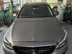 Grau Gebraucht 2016 Mercedes C250 Limousine | 18.900 € (Fairer Preis)
