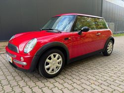 Rot Gebraucht 2002 Mini ONE Kleinwagen | 4.000 € (Fairer Preis)