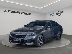 Sophistograu brillanteffekt Neu 2025 BMW i5 M Sport Limousine | 79.900 € (Superpreis)