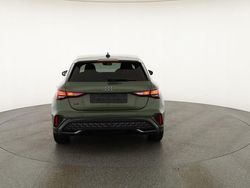 Distrikt grün metallic Neu 2025 Audi A3 S-Line | 35.475 € (Guter Preis)