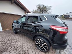 Schwarz Gebraucht 2014 Nissan Qashqai 360º SUV | 13.500 € (Fairer Preis)