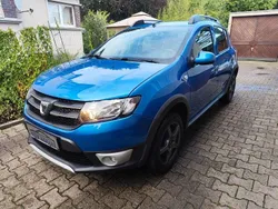 Blau Gebraucht 2014 Dacia Sandero Prestige Kleinwagen | 4.680 € (Guter Preis)