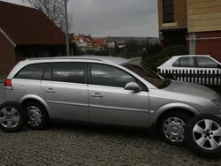 Silber metallic Gebraucht 2004 Opel Vectra Elegance Kombi | 6.800 €