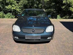 Blau Gebraucht 1997 Mercedes SLK230 Cabrio | 6.800 € (Etwas zu teuer)
