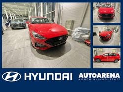 Engine red / sol Gebraucht 2023 Hyundai i30 Trend Limousine | 15.975 € (Fairer Preis)
