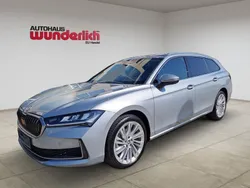 Silber Neu 2024 Skoda Superb Selection Kombi | 39.990 € (Teuer)