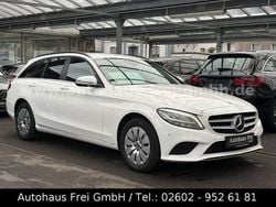 Weiß Gebraucht 2021 Mercedes C180 Kombi | 17.890 € (Guter Preis)