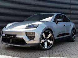 Dolomitsilbermetallic Gebraucht 2024 Porsche Macan SUV | 84.900 € (Guter Preis)