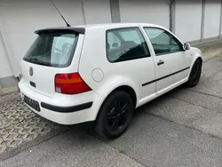 Weiß Gebraucht 1998 VW Golf IV Sport Limousine | 1.990 € (Fairer Preis)