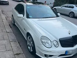 Weiß Gebraucht 2009 Mercedes E63 AMG AMG Limousine | 16.000 €