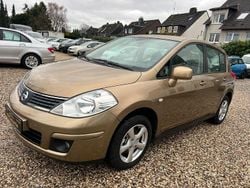 Beige Gebraucht 2009 Nissan Tiida Acenta Limousine | 4.499 € (Fairer Preis)