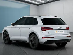 Weiß Gebraucht 2025 Audi Q5 S-Line SUV | 59.599 € (Guter Preis)