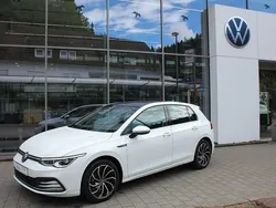 Pure white Gebraucht 2021 VW Golf VIII Style Limousine | 24.590 € (Fairer Preis)