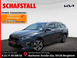 Grau ((h8g) pentametal met.) Gebraucht 2021 Kia Ceed Sportswagon Spirit Kombi | 16.979 € (Fairer Preis)
