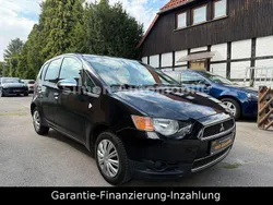 Schwarz Gebraucht 2011 Mitsubishi Colt Limousine | 1.650 € (Fairer Preis)