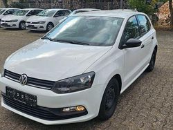 Weiß Gebraucht 2017 VW Polo Trendline Limousine | 7.190 € (Guter Preis)