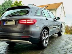 Grau Gebraucht 2018 Mercedes GLC250 Exclusive SUV | 25.500 € (Fairer Preis)